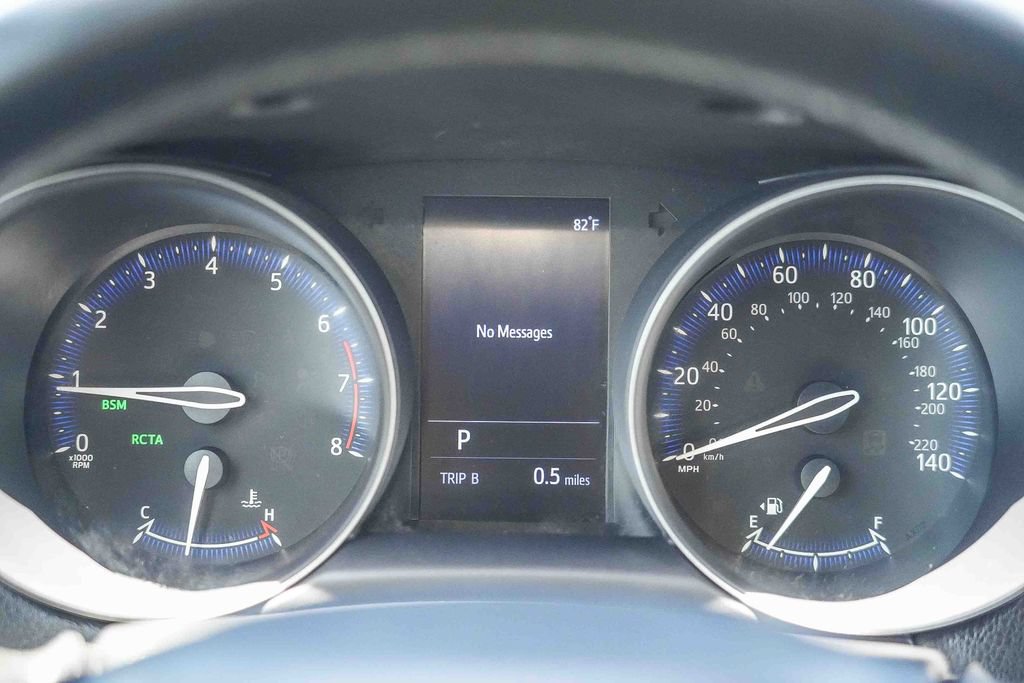 Used 2019 Toyota C-HR XLE FWD image 28