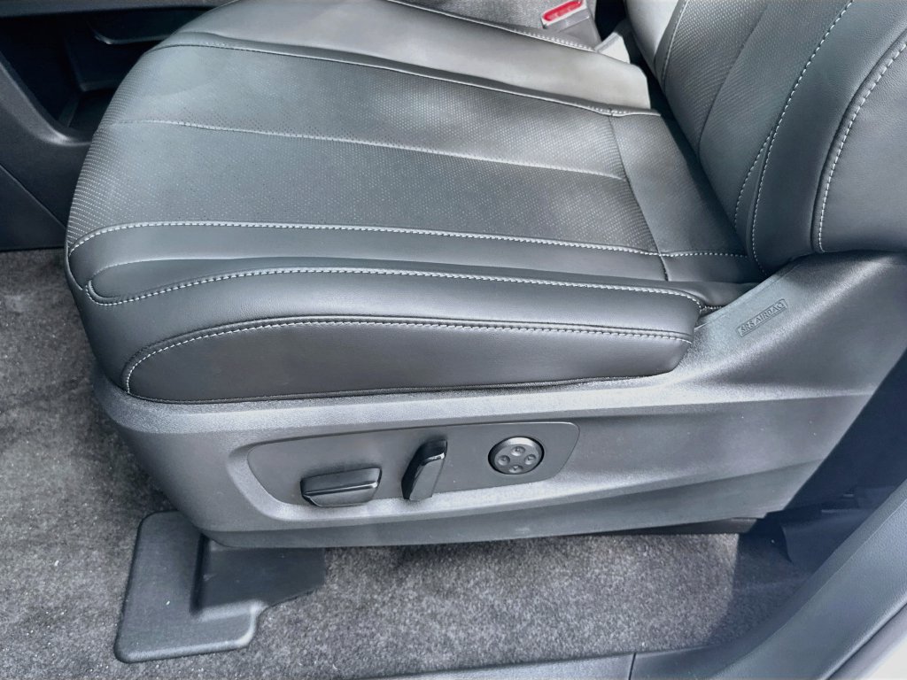 Used 2027 INFINITI QX60 Luxe w/ Cargo Package FWD image 21