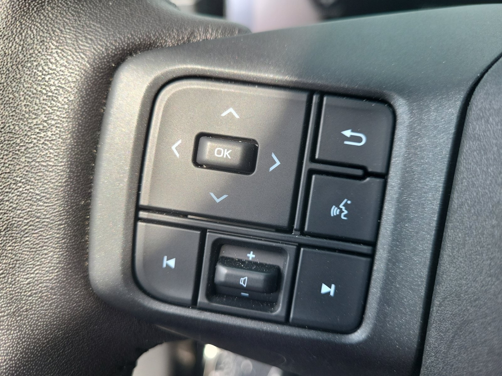 Used 2026 Toyota RAV4 XLE Premium AWD/4WD image 29