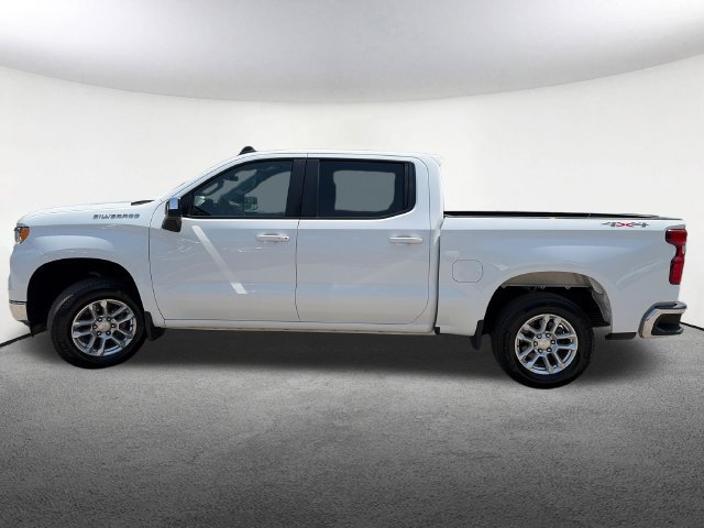 Used 2022 Chevrolet Silverado 1500 LT AWD/4WD image 5