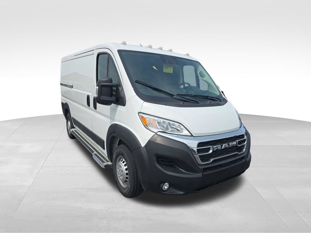 Used 2025 RAM ProMaster 2500 w/ U-Haul Equipment Group FWD image 7