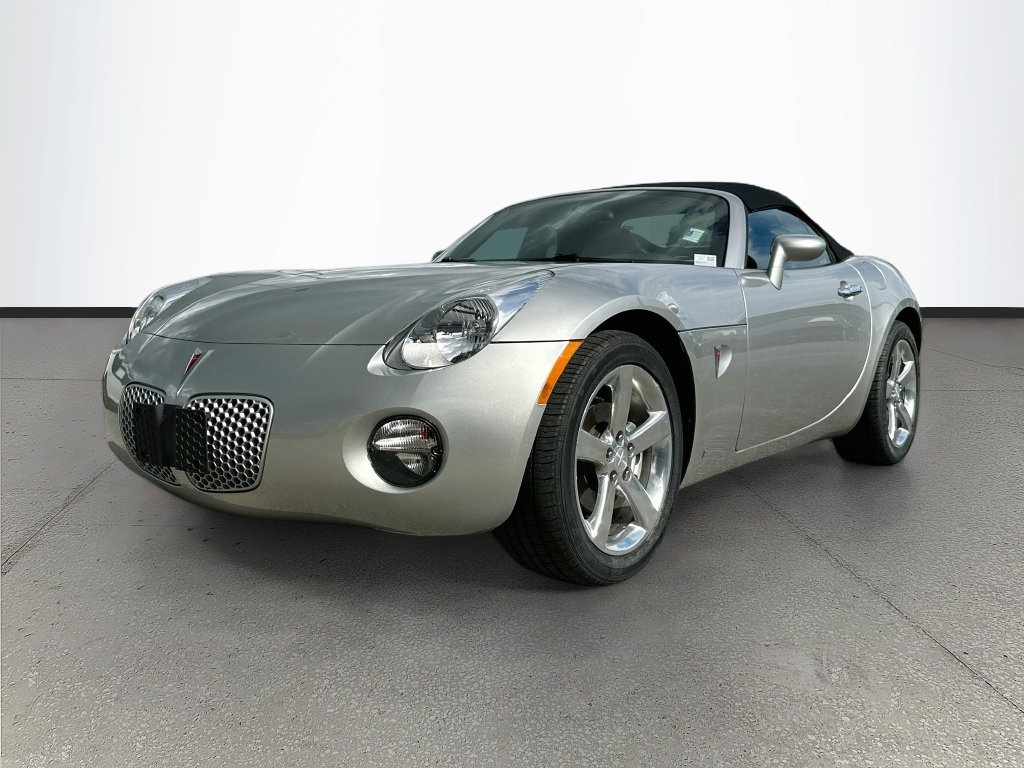 Used 2007 Pontiac Solstice Convertible w/ Premium Package RWD image 3