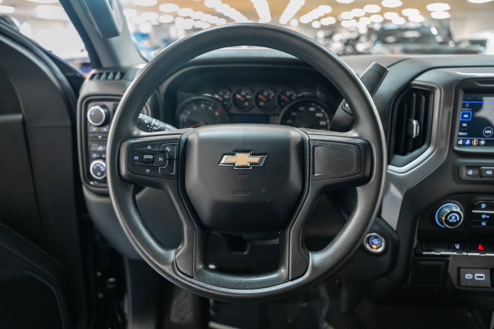 Used 2024 Chevrolet Silverado 2500 Custom image 38