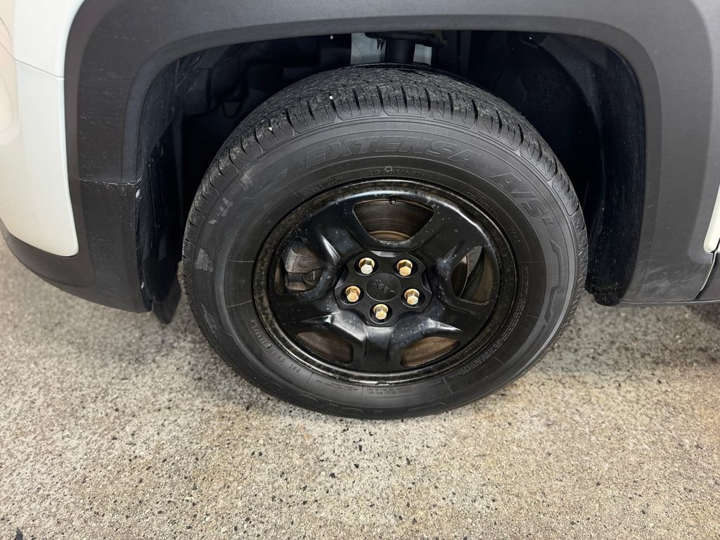 Used 2020 Jeep Renegade Sport FWD image 25