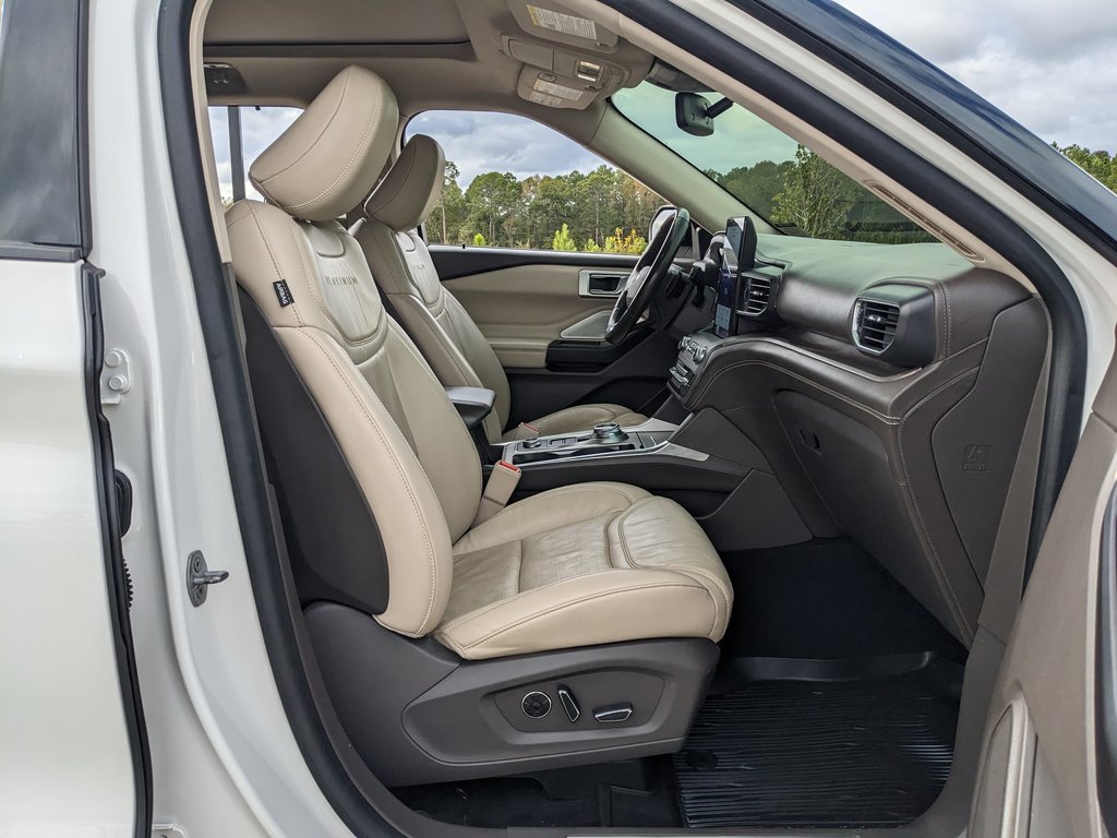 Used 2020 Ford Explorer Platinum w/ Premium Technology Package image 55