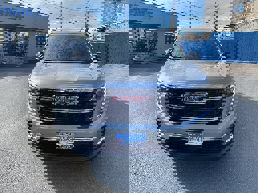 Used 2025 GMC Acadia Elevation image 13