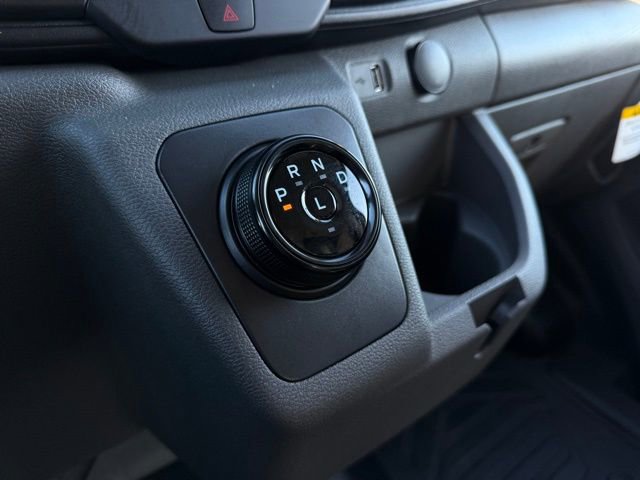 New 2024 Ford E-Transit Low Roof image 21