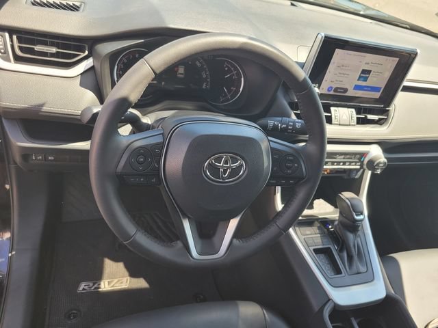 Used 2023 Toyota RAV4 XLE Premium FWD image 30