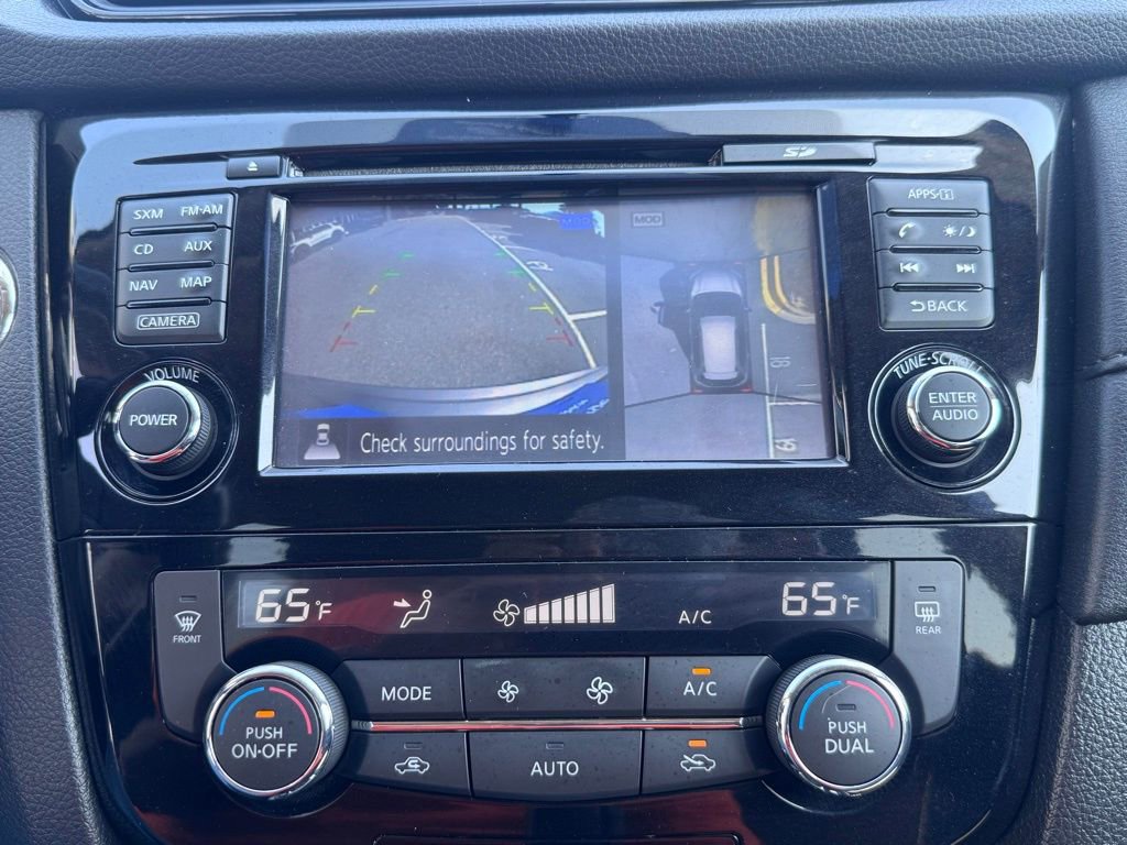 Used 2017 Nissan Rogue SV w/ SV Premium Package FWD image 18