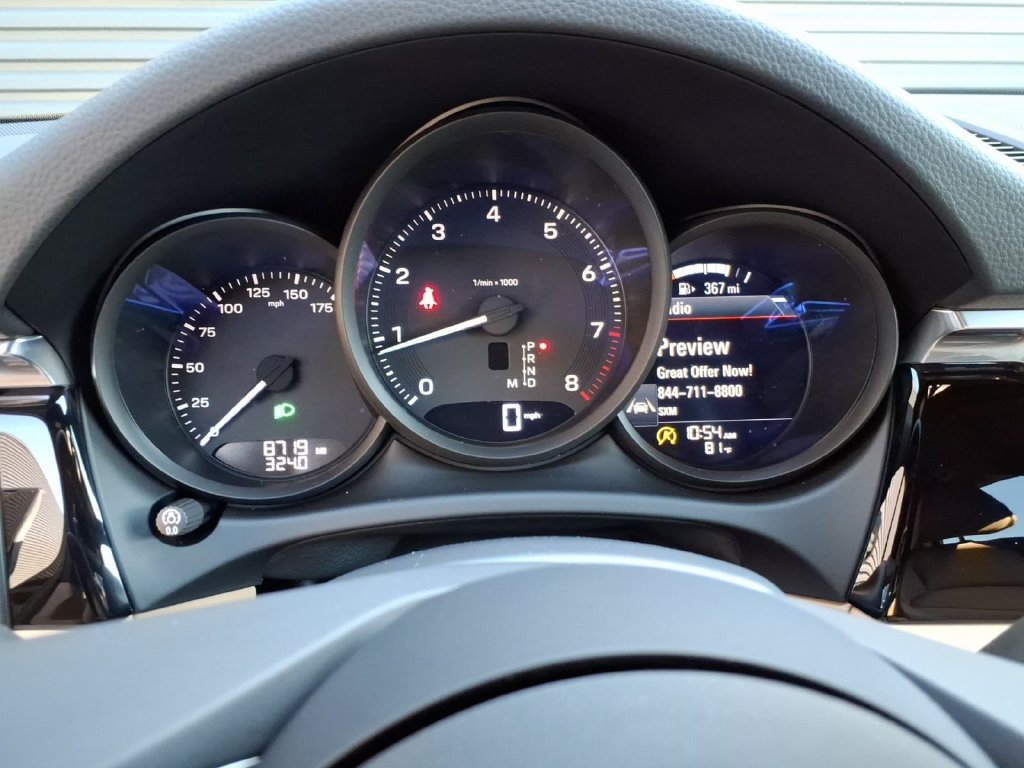 Certified 2026 Porsche Macan AWD/4WD image 27