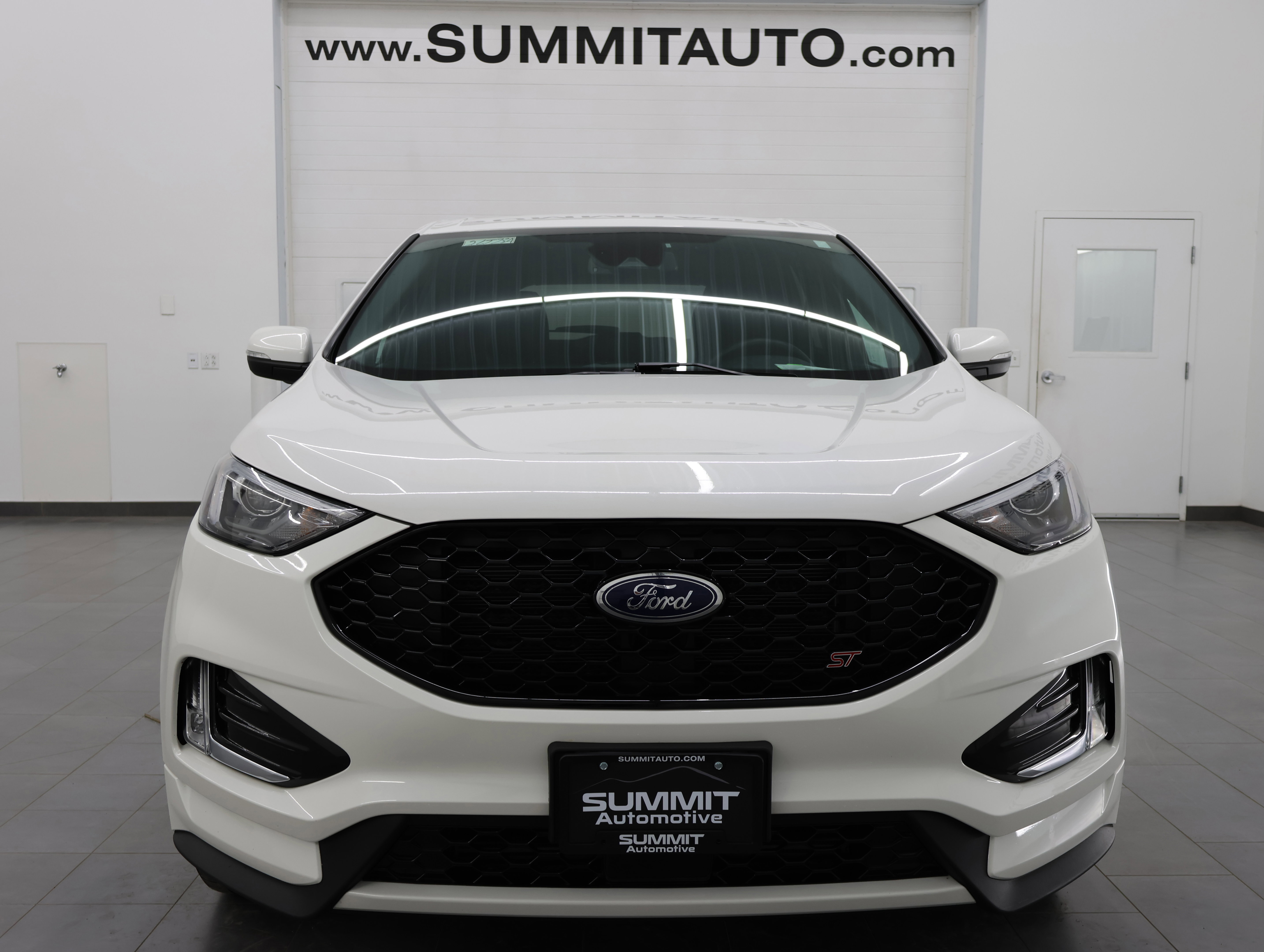 Used 2023 Ford Edge ST image 20