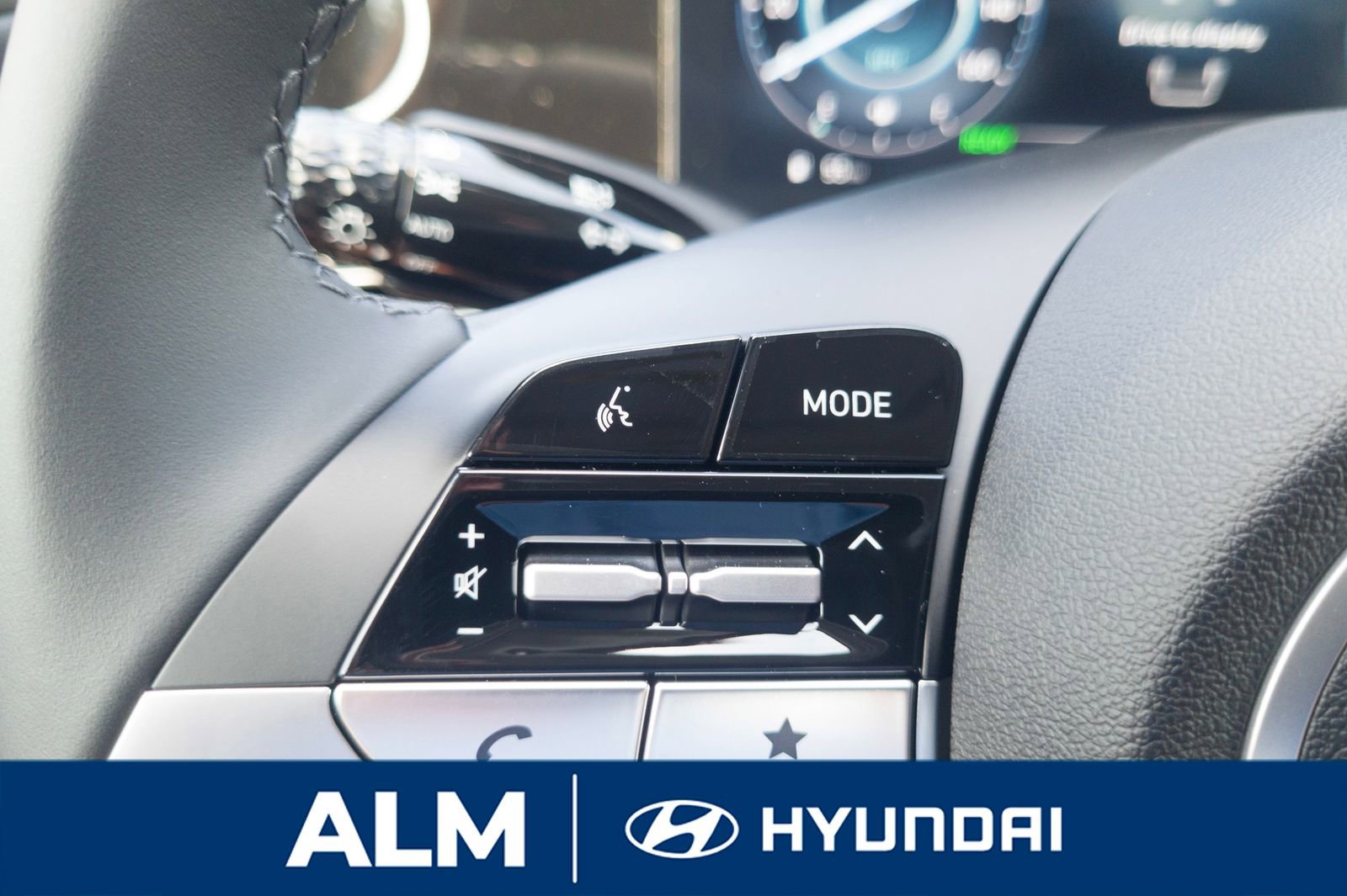 New 2025 Hyundai Elantra Limited image 25