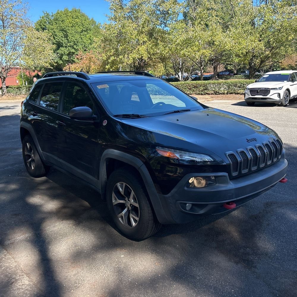 Used 2016 Jeep Cherokee Trailhawk w/ Comfort/Convenience Group