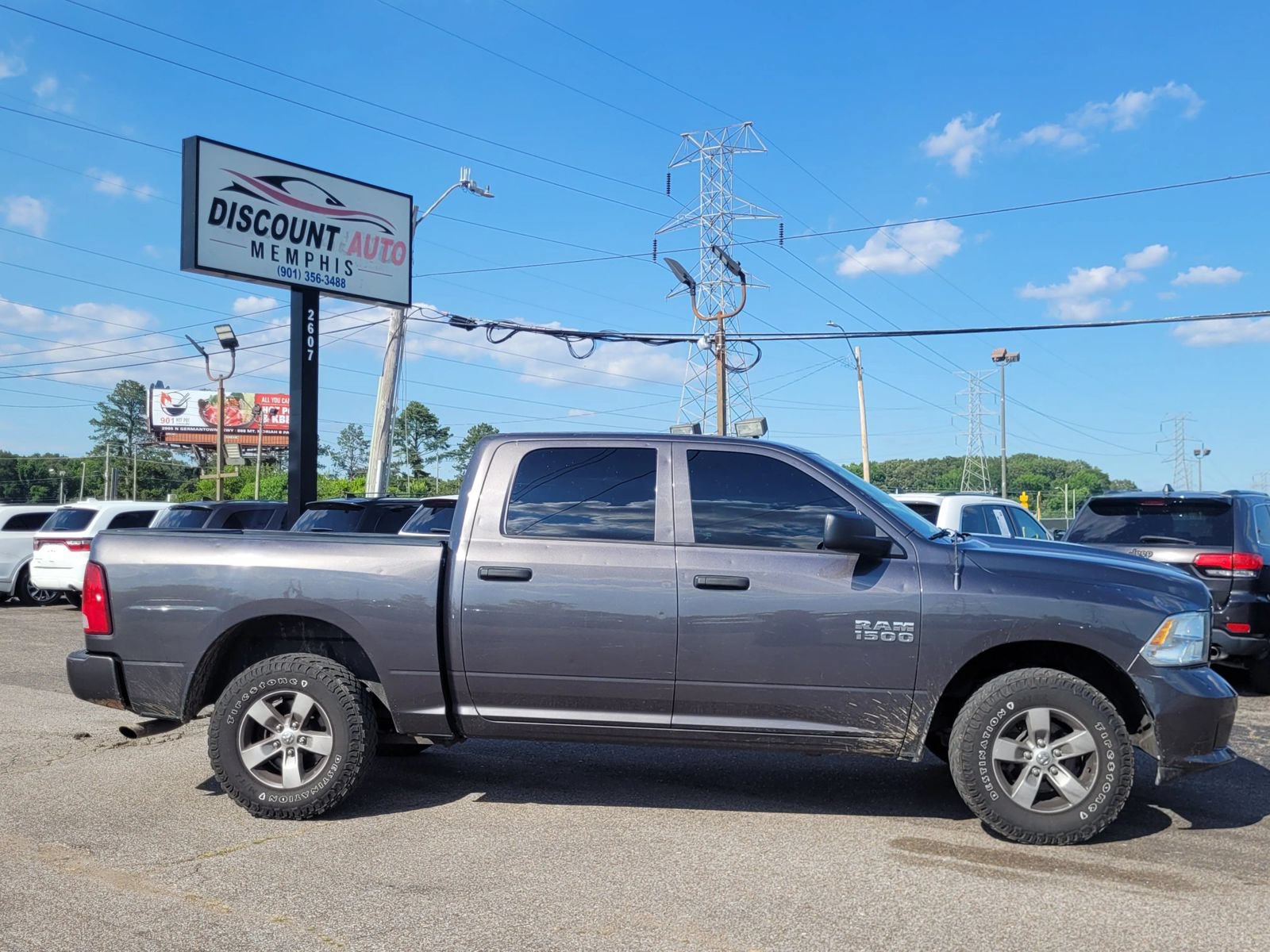 Used 2017 RAM 1500 Express AWD/4WD image 5