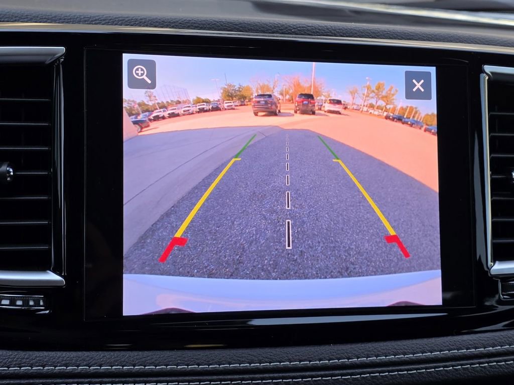 New 2026 Chrysler Pacifica Limited w/ Uconnect Theater Family Group image 24