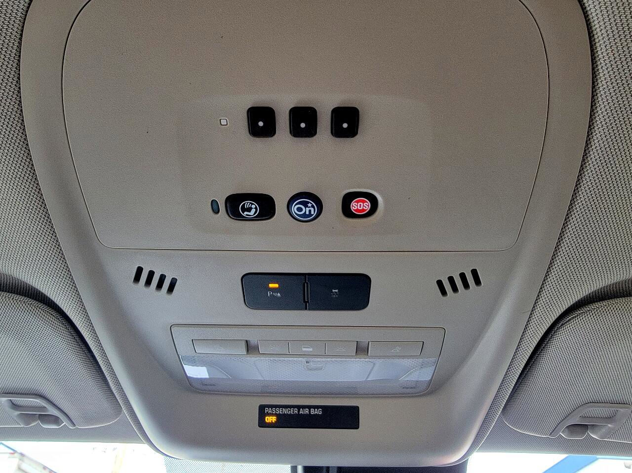 Used 2015 Chevrolet Volt Premium w/ Premium Trim Package image 39