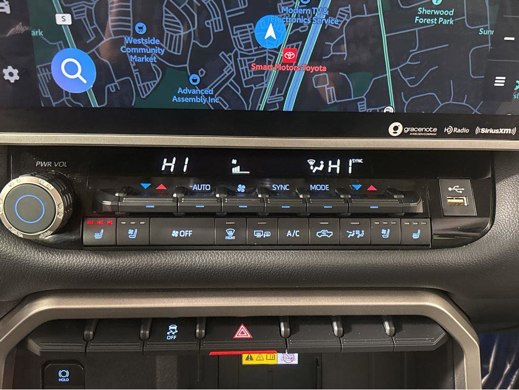 Used 2024 Toyota Tundra Limited image 22