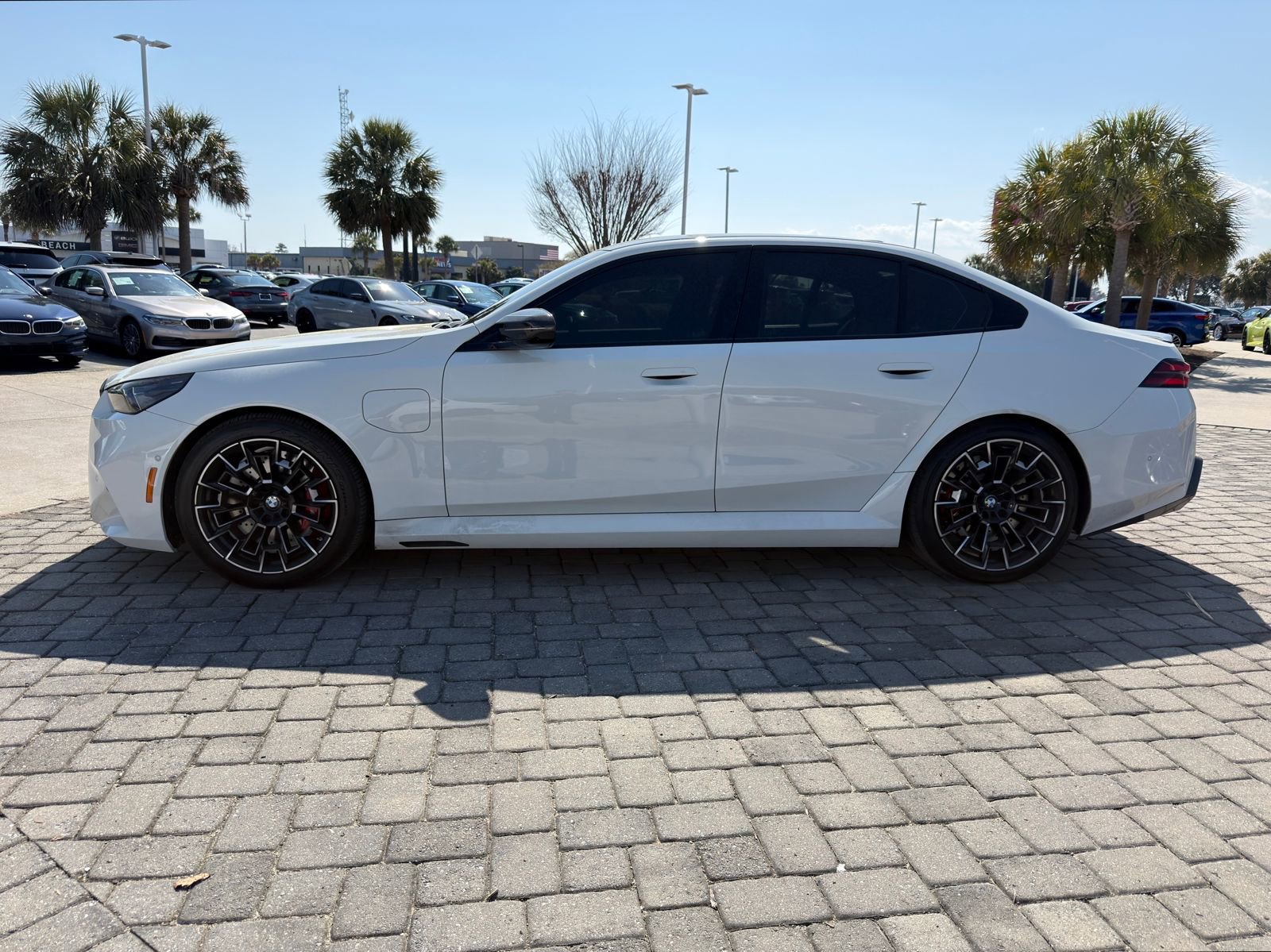 Used 2025 BMW M5 w/ Carbon Package AWD/4WD image 12