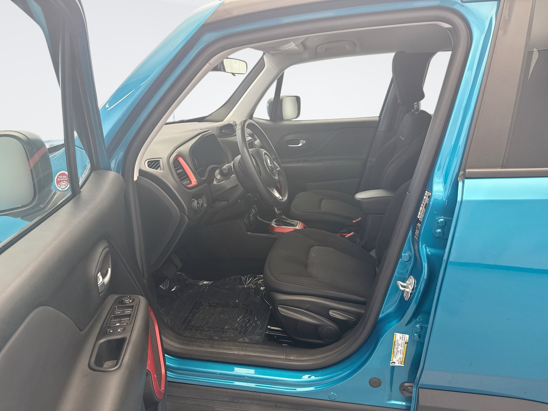 Used 2020 Jeep Renegade Trailhawk AWD/4WD image 10