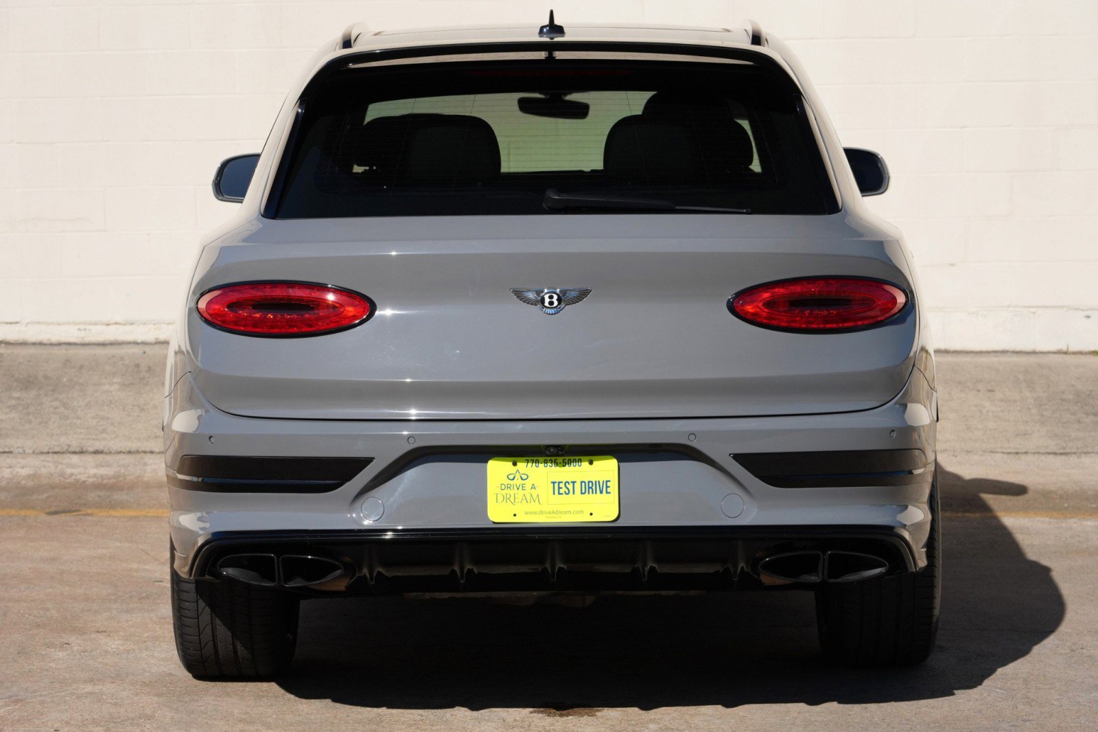 Used 2022 Bentley Bentayga AWD/4WD image 57