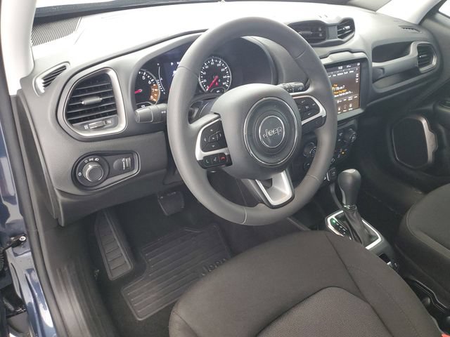 Used 2023 Jeep Renegade Latitude AWD/4WD image 18