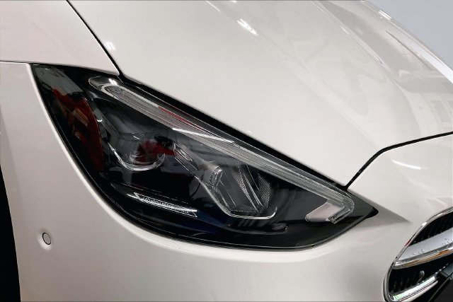 Used 2025 Mercedes-Benz C 300 4MATIC Sedan image 30