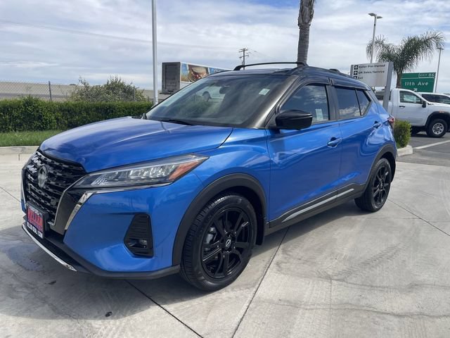 Used 2023 Nissan Kicks SR FWD image 1
