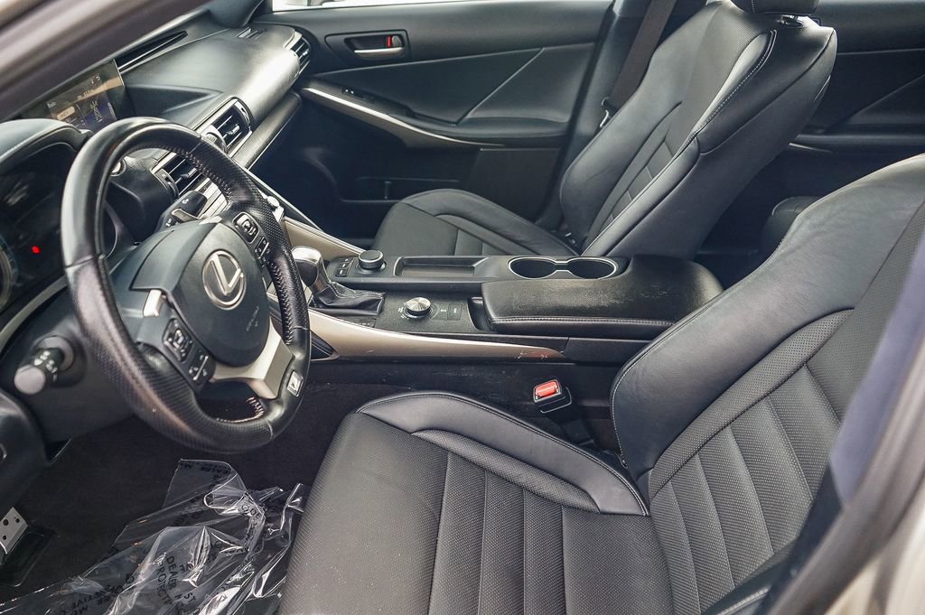 Used 2020 Lexus IS 300 F Sport w/ F Sport Package RWD image 20
