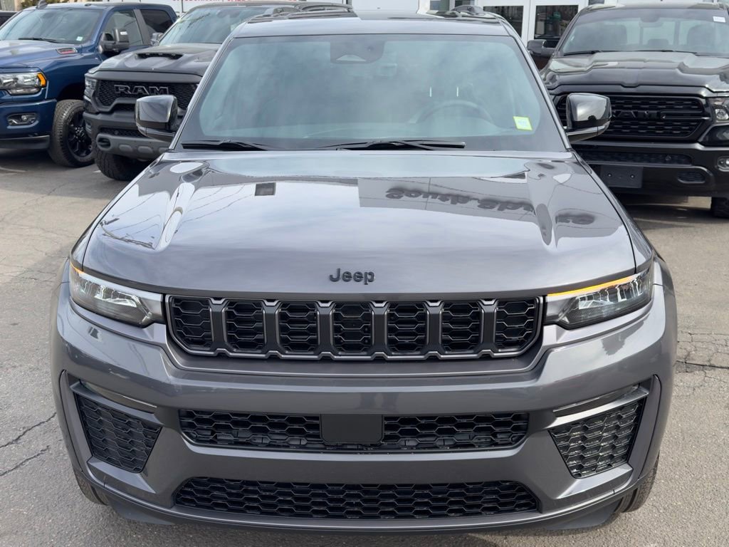 New 2026 Jeep Grand Cherokee L Limited w/ Limited Altitude Package image 2