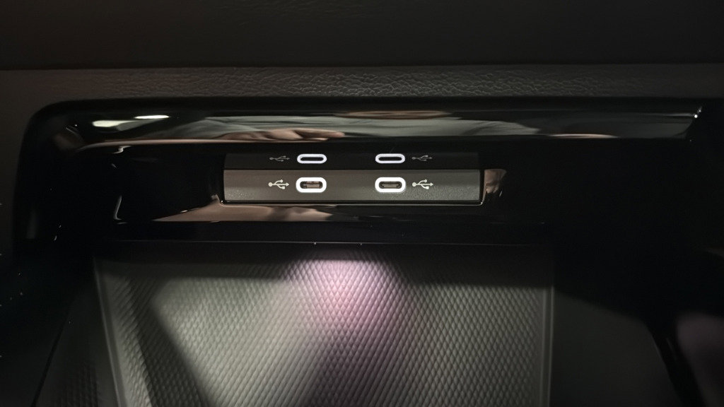 New 2026 Volkswagen Golf 2.0T image 30