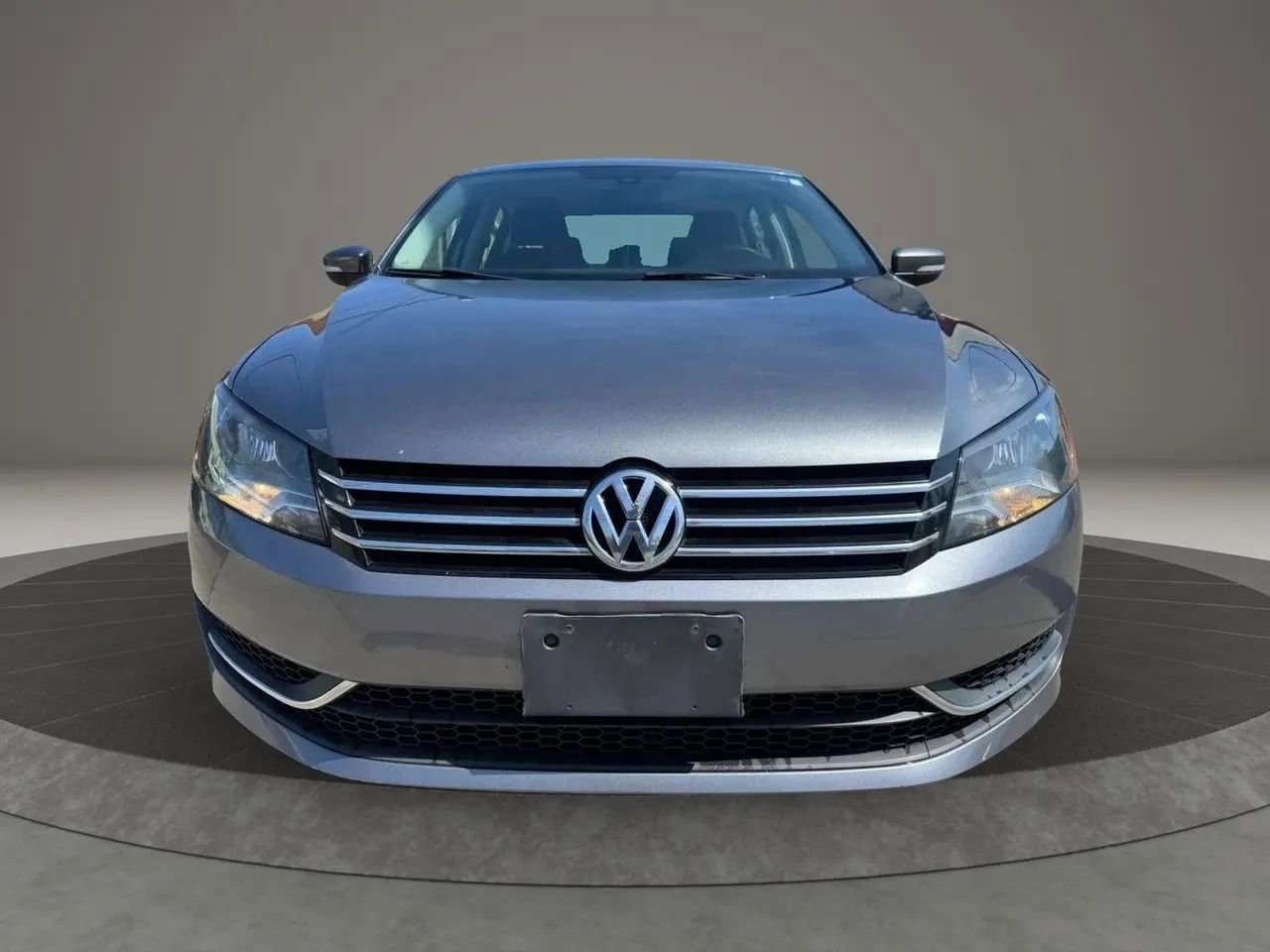 Used 2015 Volkswagen Passat 1.8T S image 8