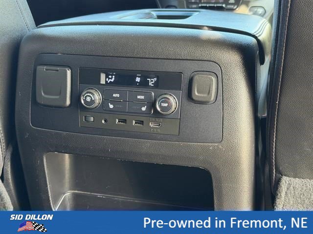 Certified 2018 GMC Yukon XL SLT w/ Premium Edition AWD/4WD image 21