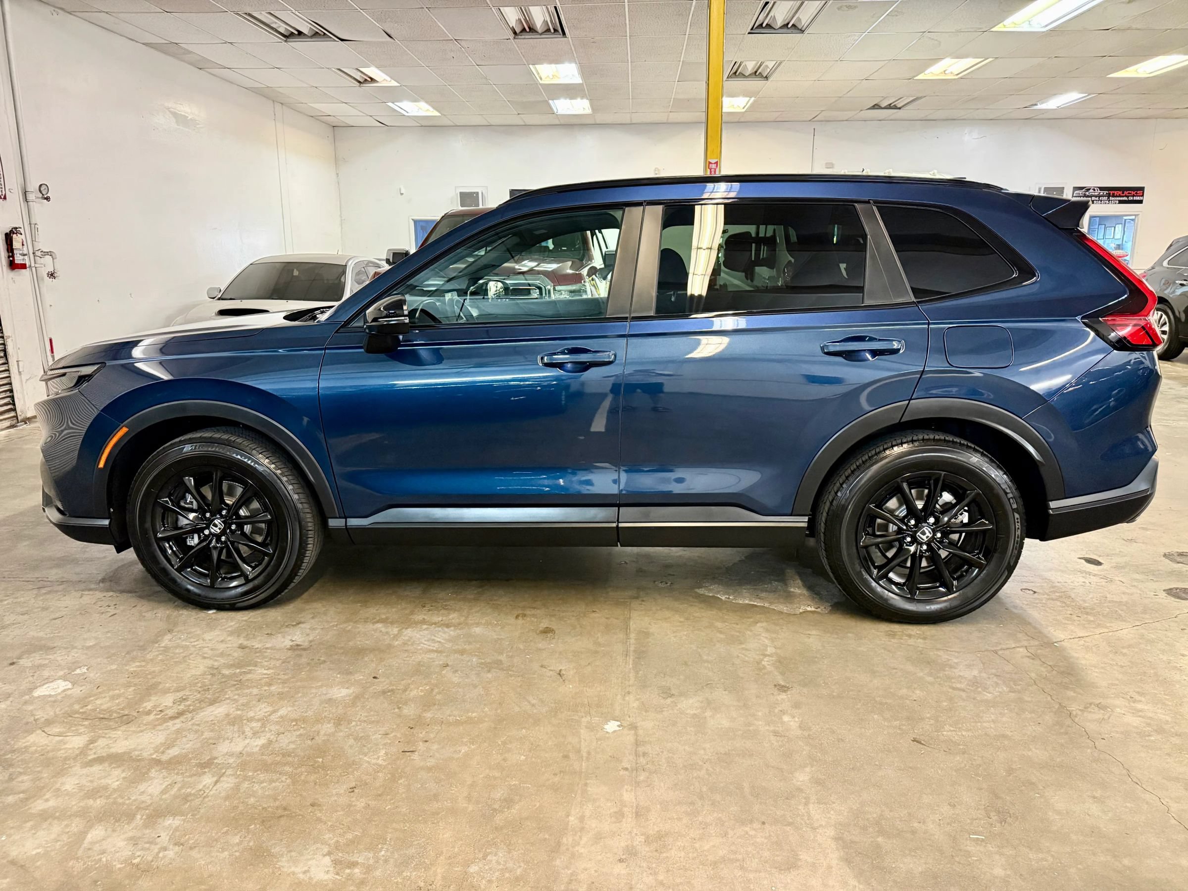 Used 2026 Honda CR-V Sport image 8