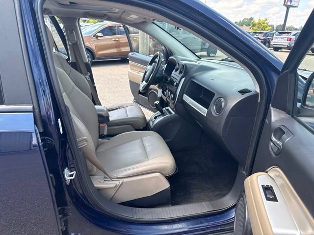 Used 2015 Jeep Compass High Altitude FWD image 14