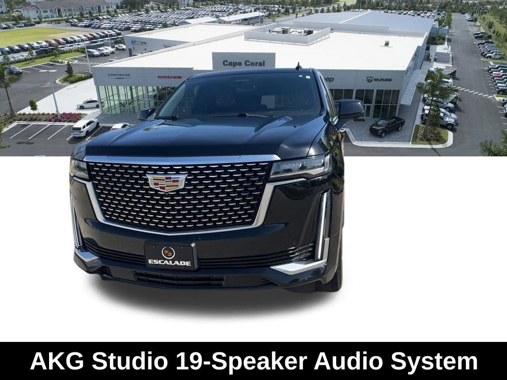 Used 2022 Cadillac Escalade Premium Luxury RWD image 4