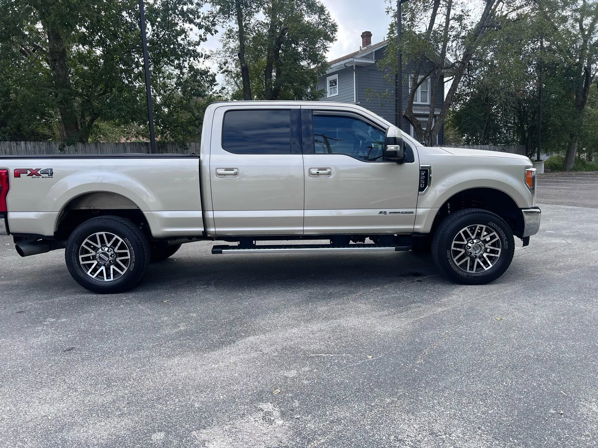 Used 2018 Ford F250 Lariat w/ Lariat Ultimate Package image 4