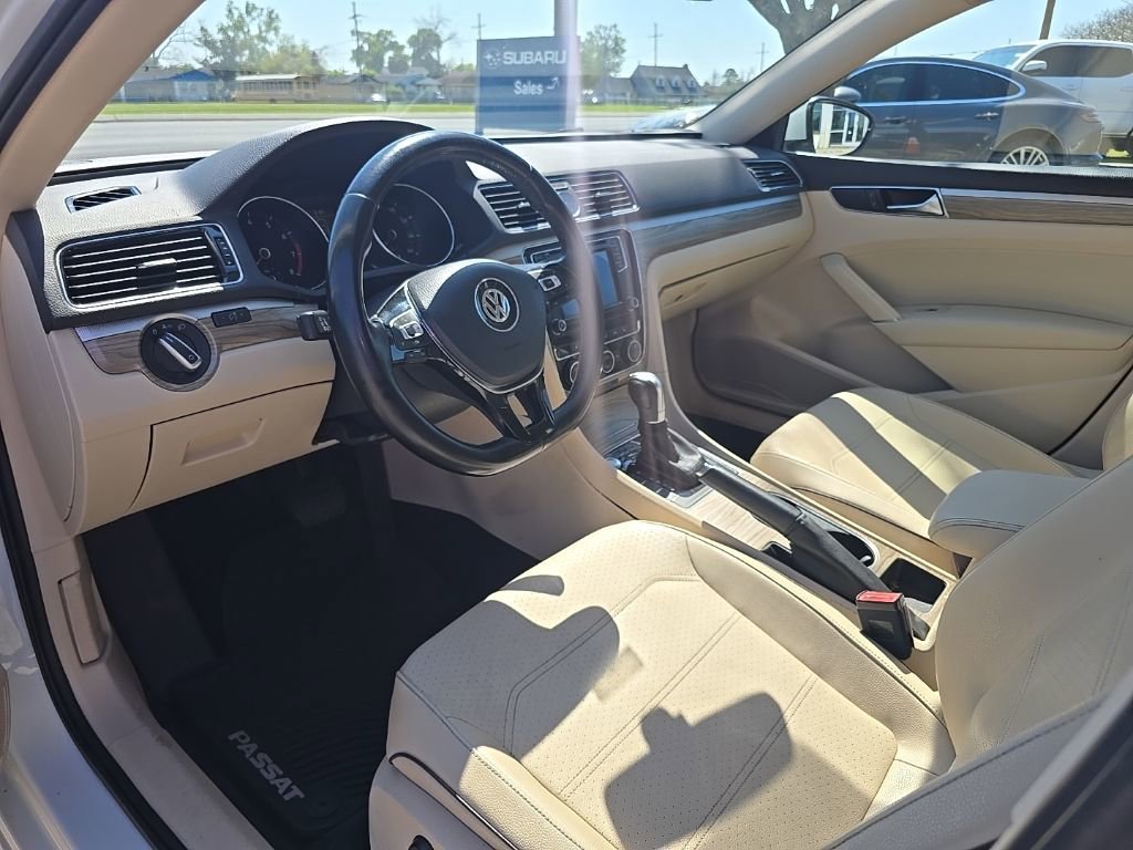 Used 2017 Volkswagen Passat 1.8T SE image 13