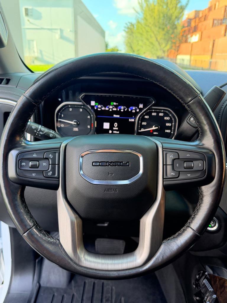 Used 2023 GMC Sierra 2500 Denali w/ Denali Ultimate Package AWD/4WD image 13