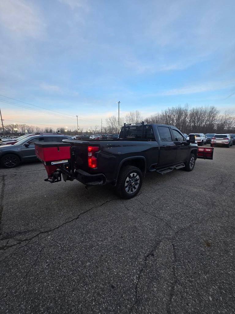 Used 2024 Chevrolet Silverado 2500 Custom w/ Custom Value Package AWD/4WD image 4