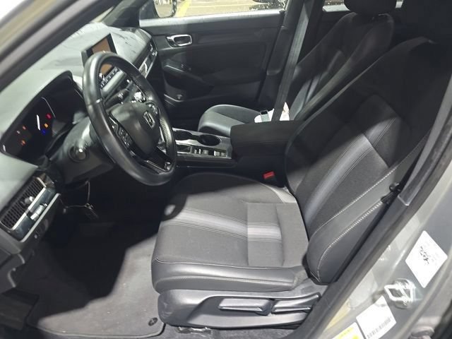 Used 2025 Honda Civic Sport image 6