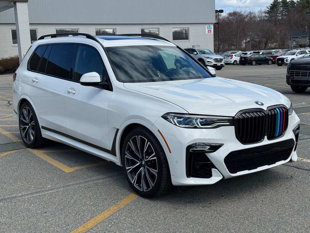 Used 2020 BMW X7 M50i w/ Executive Package image 8