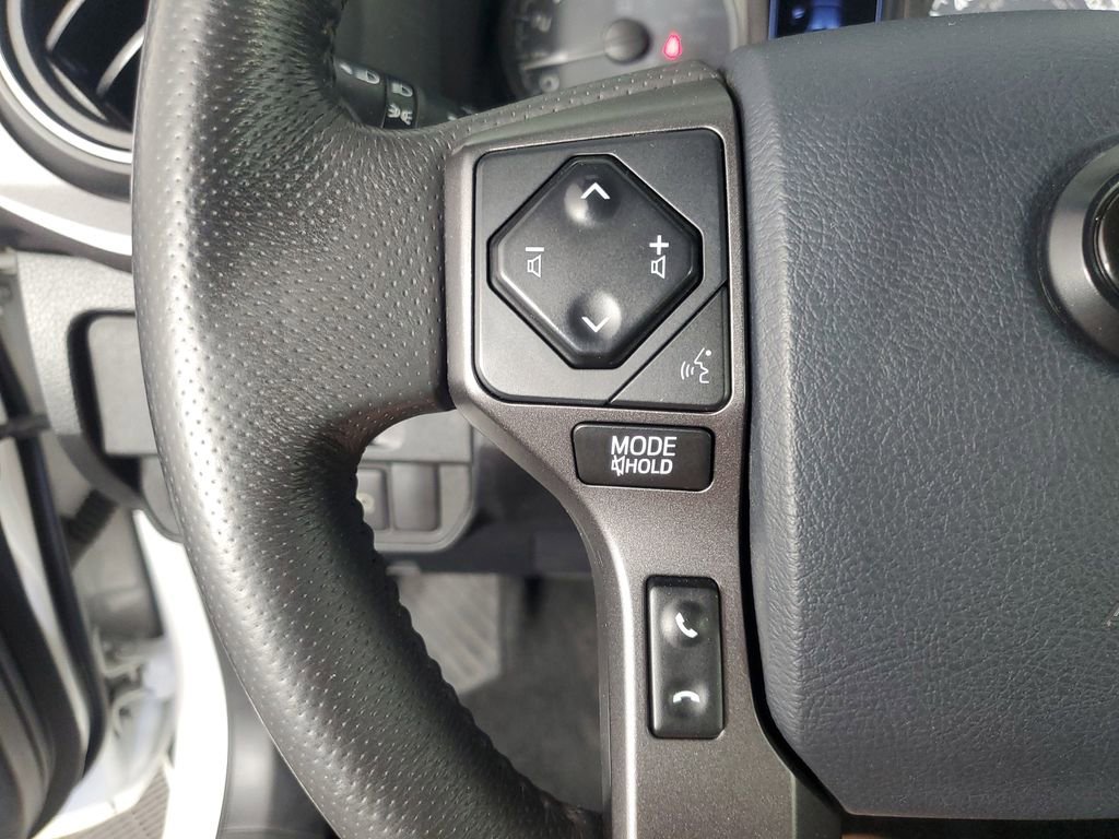 Used 2019 Toyota Tacoma TRD Off-Road image 25