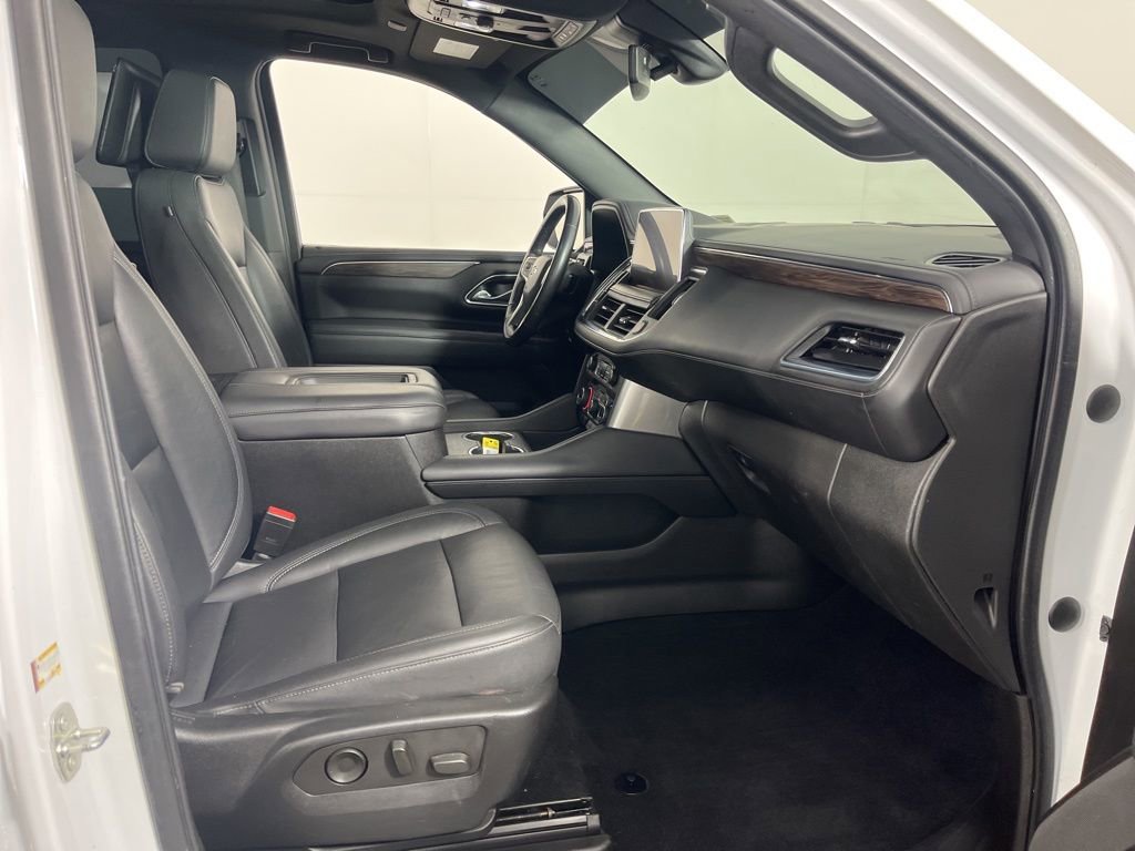 Used 2021 Chevrolet Tahoe Z71 w/ Rear Media and Nav Package AWD/4WD image 8