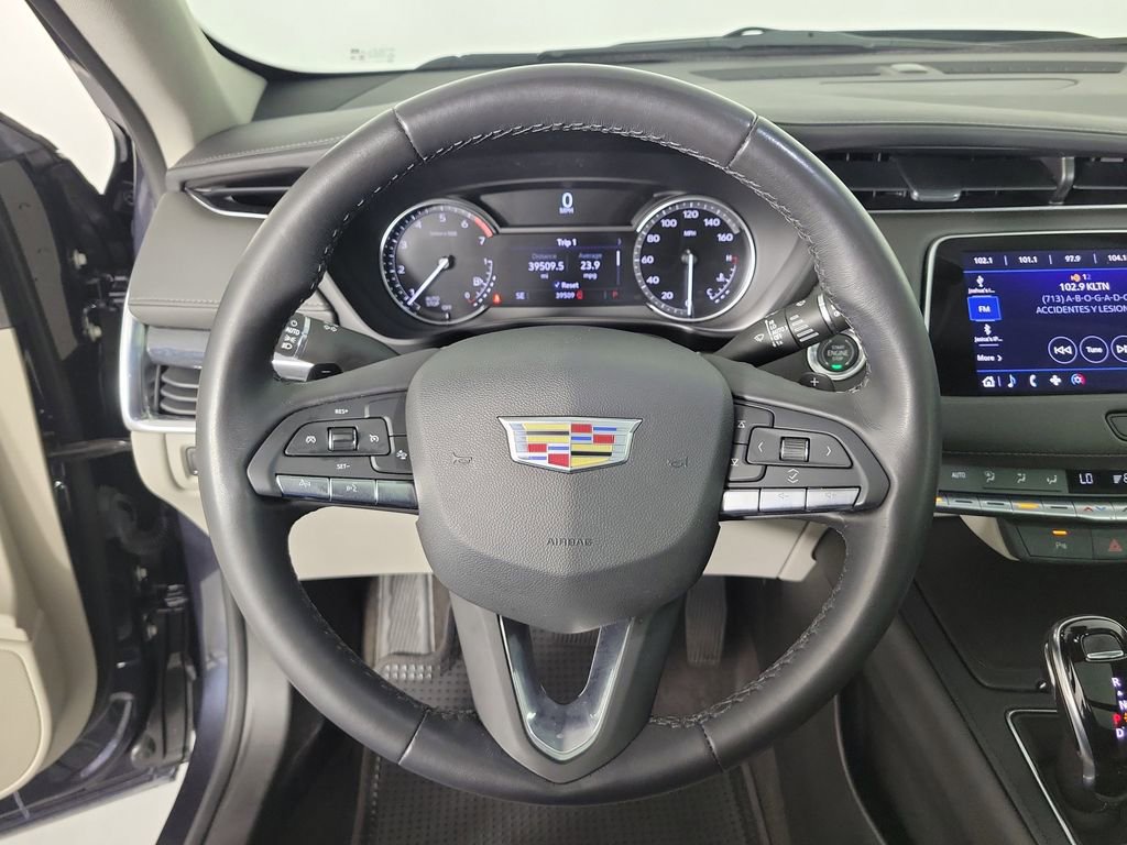 Certified 2023 Cadillac XT4 Premium Luxury image 21