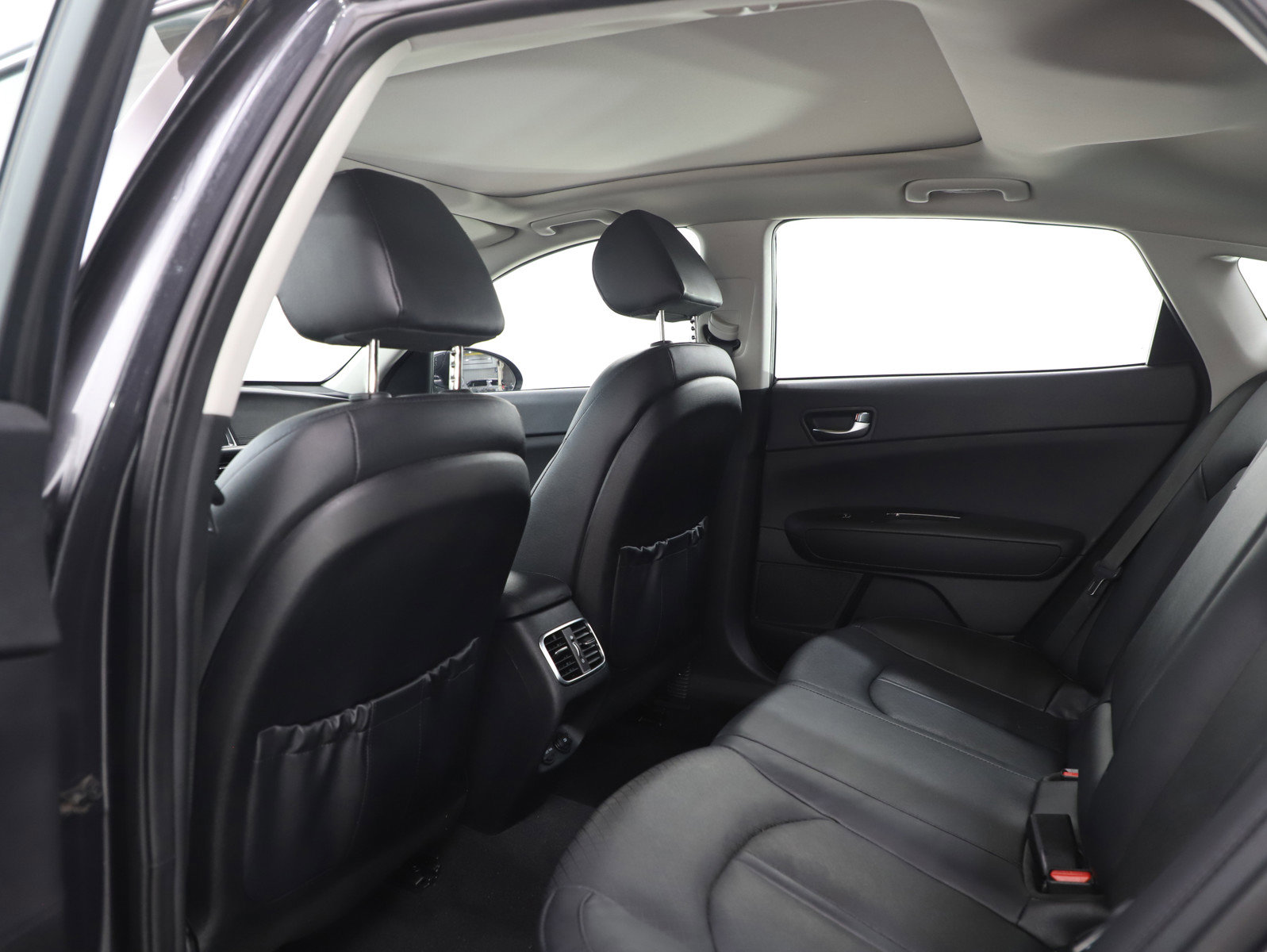 Used 2017 Kia Optima EX w/ Premium Package image 17