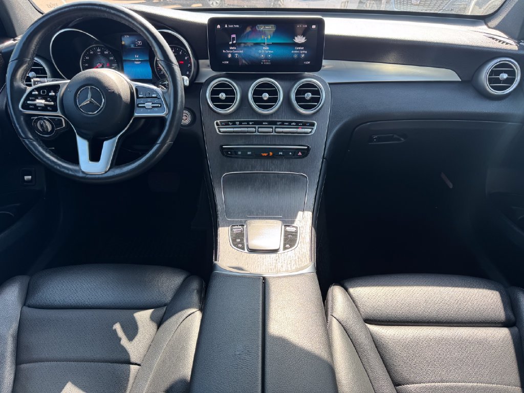 Used 2020 Mercedes-Benz GLC 300 4MATIC w/ Multimedia Package image 11