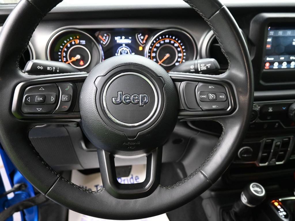 Used 2023 Jeep Gladiator Sport image 11