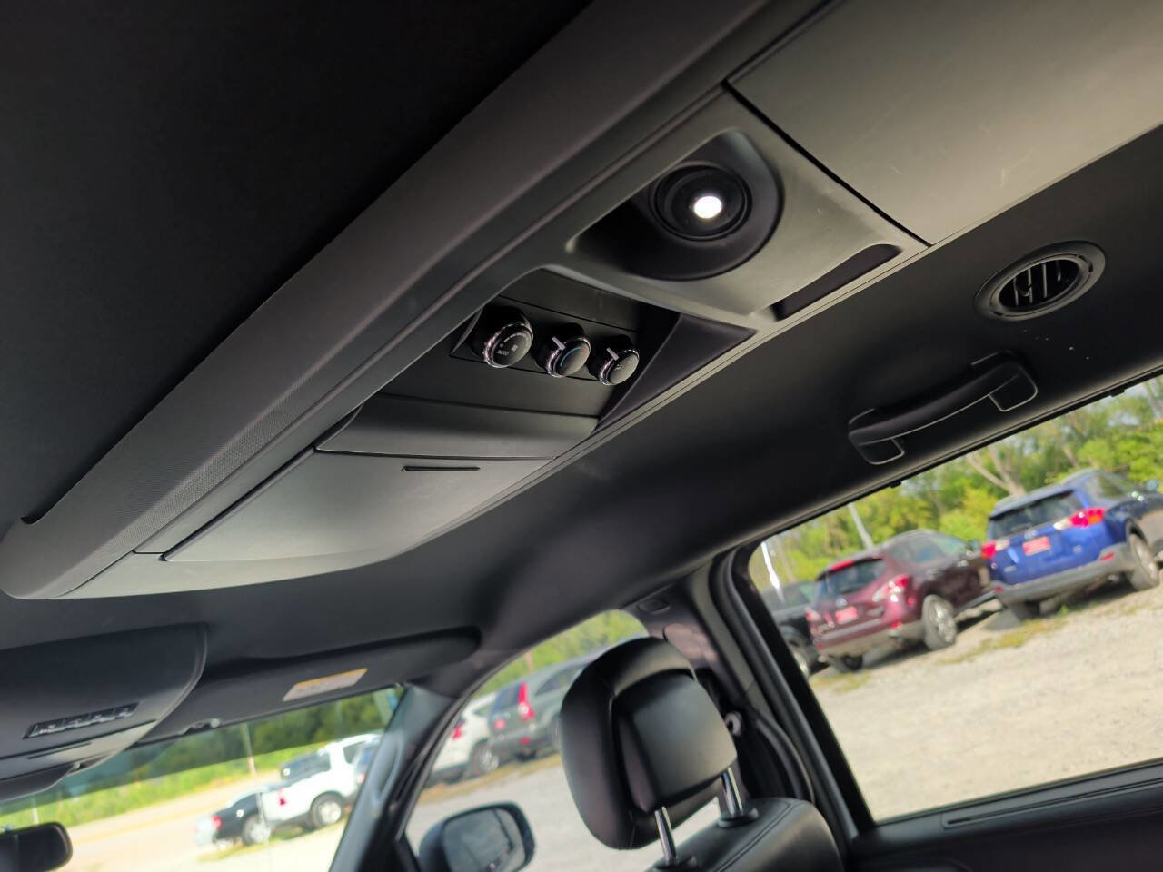 Used 2017 Dodge Grand Caravan GT image 16