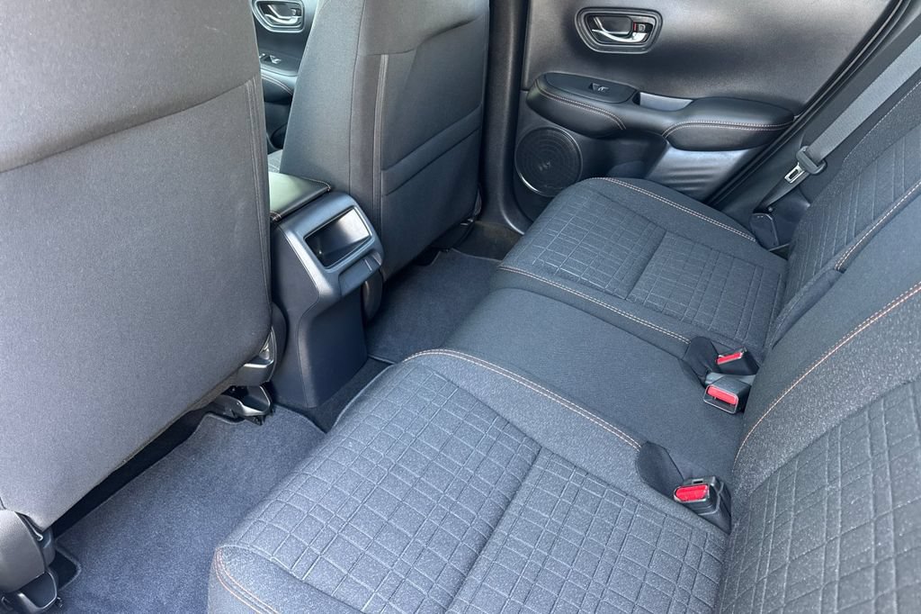 Certified 2025 Honda HR-V Sport image 15