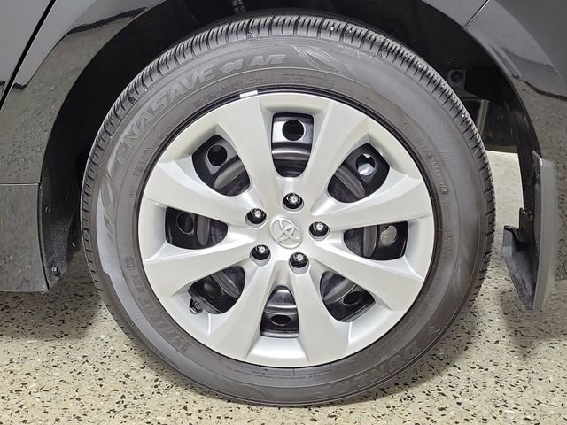 Used 2026 Toyota Corolla LE FWD image 8